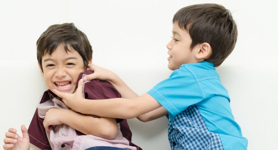දරුවන්ට රණ්ඩු කරන්න ඉඩ දුන්නොත් | Parenting.lk